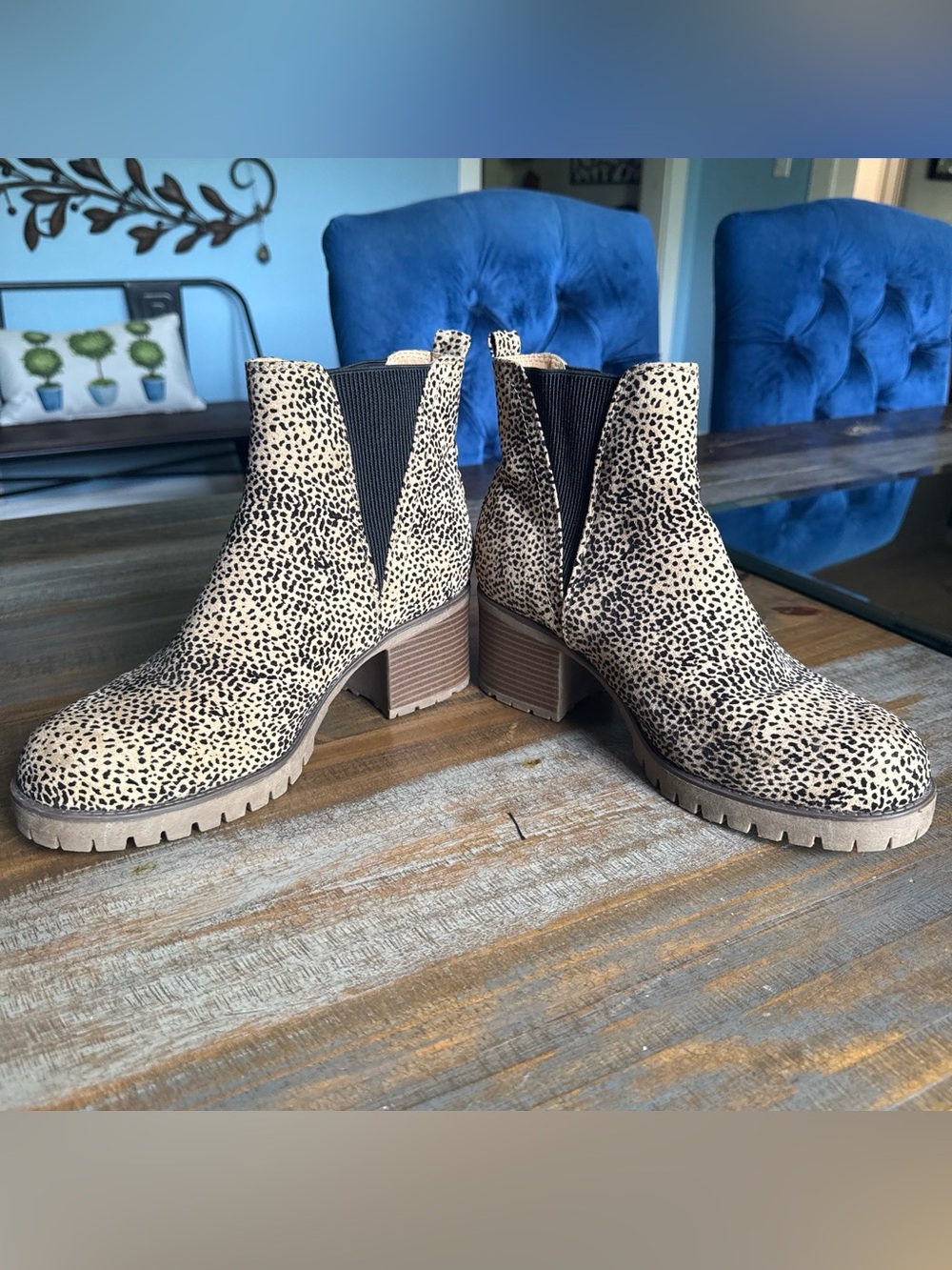 Altar'd State Leopard Print Chelsea Booties - Tan/Black